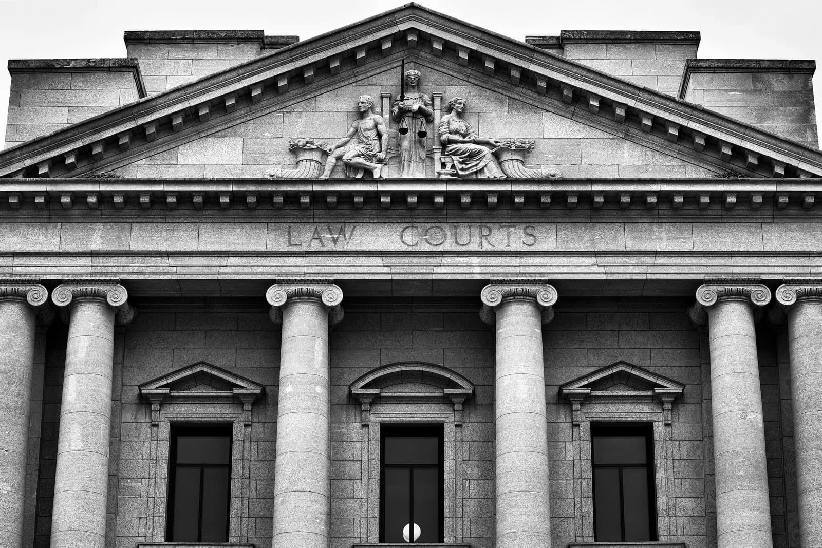 Law Offices of Nicomedes E Suriel logo